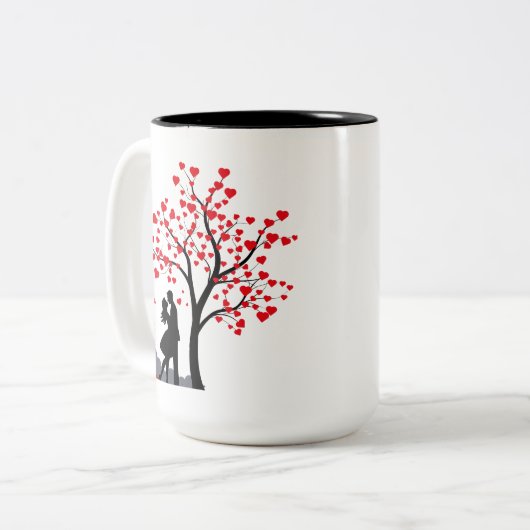 ロマンチックなカップルの愛の木のマグカップ ツートーンマグカップ (正面左)