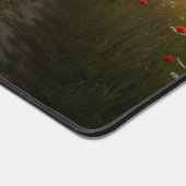 ロマンチックなカップル歩くインサマーメドウ デスクマット (コーナー)