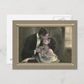 ロマンチックなカップル – 彼女の目を見て ポストカード (正面/裏面)