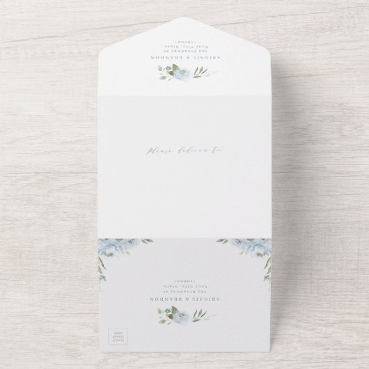 ロマンチックなガーデンほこりっぽいブルーフローラ結婚リース オールインワン招待状 (外側)