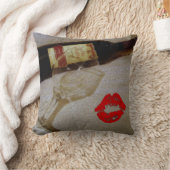 ロマンチックなキスの赤ワインガラスはIワインを愛します クッション (ブランケット)