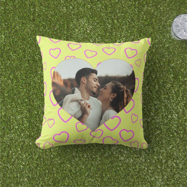 ロマンチックなシックなハートパターン写真 アウトドアクッション (芝生)