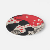 ロマンチックなシルエットカップル街並みハート ペーパープレート (アングル)