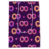 ロマンチックなシームレスなパターンとハート結婚と ミディアムペーパーバッグ (裏面)