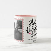 ロマンチックなタイポグラフィバレンタインのカップル1写真 ツートーンマグカップ (中央)