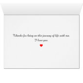 ロマンチックなハッピーアニバーサリーカップルが手を握る (内部横(下))