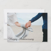 ロマンチックなハッピーアニバーサリーカップルが手を握る ノートカード (正面)