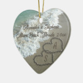 ロマンチックなハートのビーチクリスマスオーナメント セラミックオーナメント (左)