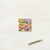 ロマンチックなハートを持つバレンタインのことわざ ポストイット (デスク上)