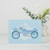 ロマンチックなバイクもしくは自転車に乗る人オートバイウェディング招待RSVPカード 招待状 (スタンド正面)