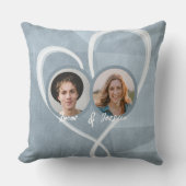 ロマンチックなバレンタインデー2枚の写真とハートの愛 クッション (正面)