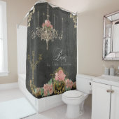 ロマンチックなパリのパリのばら色のシャンデリアの黒板 シャワーカーテン (インサイチュ)