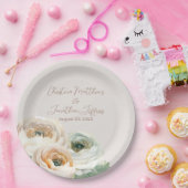 ロマンチックなピンクのキンポウゲ（ラナンキュラス） on Ivory ペーパープレート (パーティー)