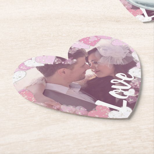 ロマンチックなピンクのハートラブカスタムフォト ペーパーコースター (アングル)