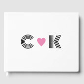 ロマンチックなピンクのハート結婚のモノグラムミニマル主義者 ゲストブック (正面)