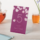 ロマンチックなピンクの花びら結婚ズ 台座サイン (インサイチュ)