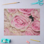 ロマンチックなピンククリームバラ 薄葉紙 (クラフト)