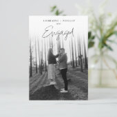 ロマンチックなフルフォト&手書きスクリプトの婚約おめでとう 招待状 (スタンド正面)