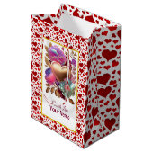 ロマンチックなフローラと金ゴールドハート ミディアムペーパーバッグ (正面アングル)