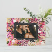 ロマンチックなブーケホットピンク 招待状 (スタンド正面)