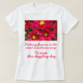 ロマンチックなプンマゼンタの花の詩の喜び女性 Tシャツ