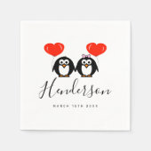 ロマンチックなペンギンの漫画のカスタムウェディングナプキン スタンダードカクテルナプキン (正面)