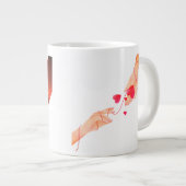 "ロマンチックなホールディングハンズイラストレーションマグカップ – 愛&愛 ジャンボコーヒーマグカップ (正面右)
