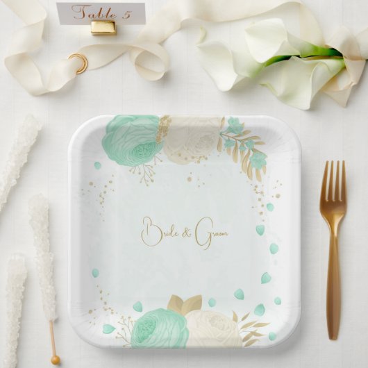 ロマンチックなミントグリーンと白の花の金ゴールド ペーパープレート (ウェディング)