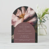 ロマンチックなムーディフラワーズフローラブライダルシャワーアーチ 招待状 (スタンド正面)