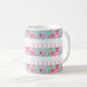 ロマンチックなヴィンテージのピンク及び真新しい花のバラパターン コーヒーマグカップ (正面右)