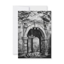 ロマンチックな光とゴシック様式のアーチ結婚道