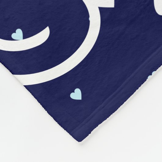 ロマンチックな名前と可愛いハートがブルーで繰り返し フリースブランケット (角)