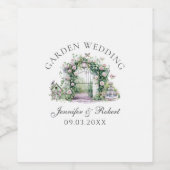 ロマンチックな庭園の結婚式フローラアーチ噴水 ワインラベル (シングルラベル)