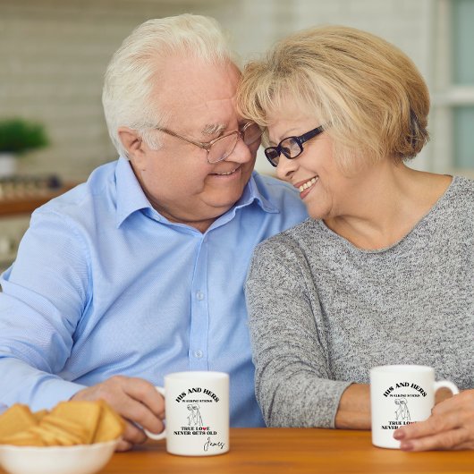 ロマンチックな彼と彼女の真の愛は決して古くならない コーヒーマグカップ