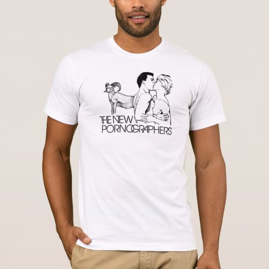 ロマンチックな新しいポルノ製作者の固まり Tシャツ (正面)