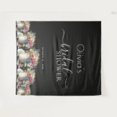 ロマンチックな春の花を飾ったウェディングシャワーのための花瓶 タペストリー (正面(横))