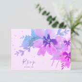 ロマンチックな水色フローラ結婚式RSVPカード 出欠カード (スタンド正面)