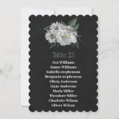 ロマンチックな白い花のブラックシーティングチャートカード 招待状 (正面)