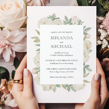 ロマンチックな白のバラエレガントな結婚式