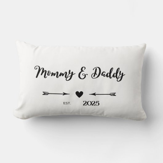 ロマンチックな矢印とハート新しい親のキープサケ ランバークッション (正面)
