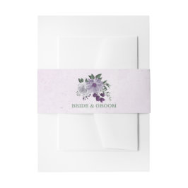 ロマンチックな紫の白い花の緑結婚の花 招待状ベリーバンド