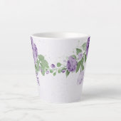 ロマンチックな紫の花と緑 カフェラテマグ (正面)