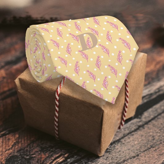 ロマンチックな羽バタークリームピンクモノグラム ネクタイ