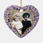 ロマンチックな薄紫のハートの写真テンプレート セラミックオーナメント (裏面)