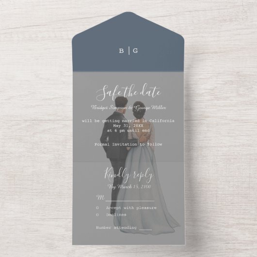 ロマンチックな薄紫結婚カップル写真は日付の安全 オールインワン招待状 (内側)