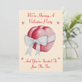 ロマンチックな赤いハートと白い弓バレンタインパーティー 招待状 (スタンド正面)