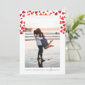 ロマンチックな赤いハートバレンタインデーの写真カード 招待状 (スタンド正面)