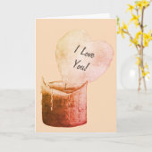 ロマンチックな赤いハート形の炎のロウソク愛に通じた カード (黄色い花)