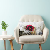 ロマンチックな赤いバラと白いレース ランバークッション (椅子)