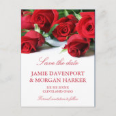 ロマンチックな赤いバラの結婚式の日付を保存 案内ポストカード (正面)